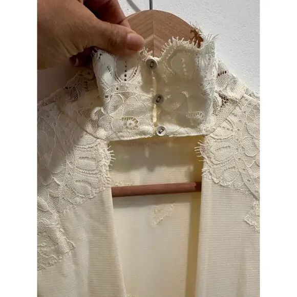 We Are HAH Take HAH Bow Reversible Bodysuit Creme Shear Lace Plunge NWT size M - Picture 8 of 15